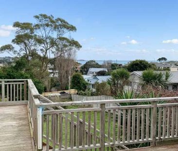 Sunny 4 Bedroom Family Home - Photo 3