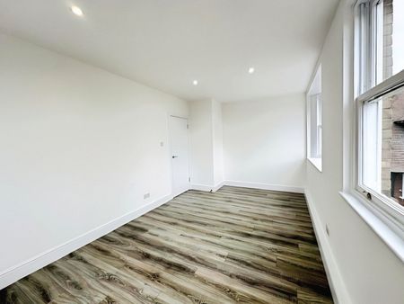 Two-Bedrooms Apartment - Photo 3