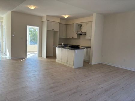 For Lease - 331 LINDSAY Street, Kawartha Lakes, Ontario - Photo 5