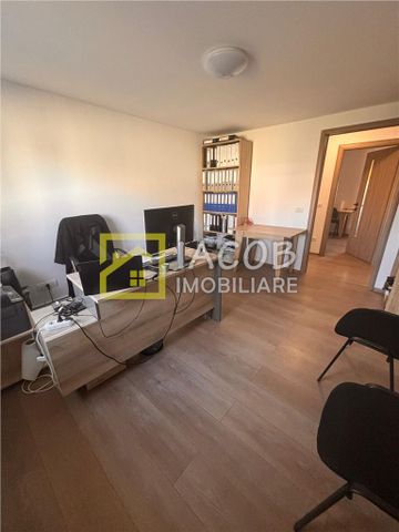 Casa de inchiriat, Str. Traian, zona centrala a mun. Bacau - Photo 5