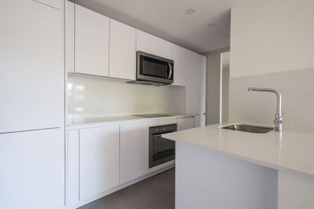 111 Lawton Boulevard - Photo 4