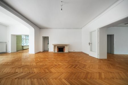 TRAUMHAFTE 5 ZIMMER WOHNUNG IM COTTAGE VIERTEL MIT GARTEN + STELLPLATZ - Foto 3