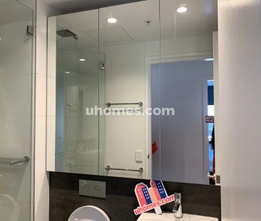 6 Bed Townhouse City View - Photo 4