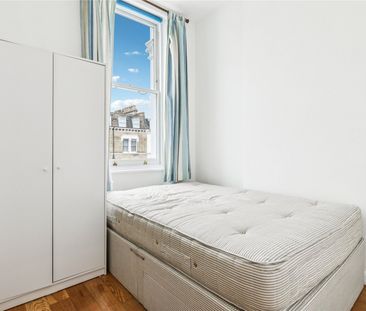 Sinclair Road, Shepherds Bush, W14 flat to rent - Photo 5