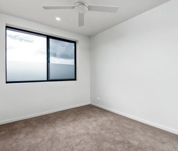 Modern 3-Bedroom Apartment in Prime Mount Gravatt East - Photo 5