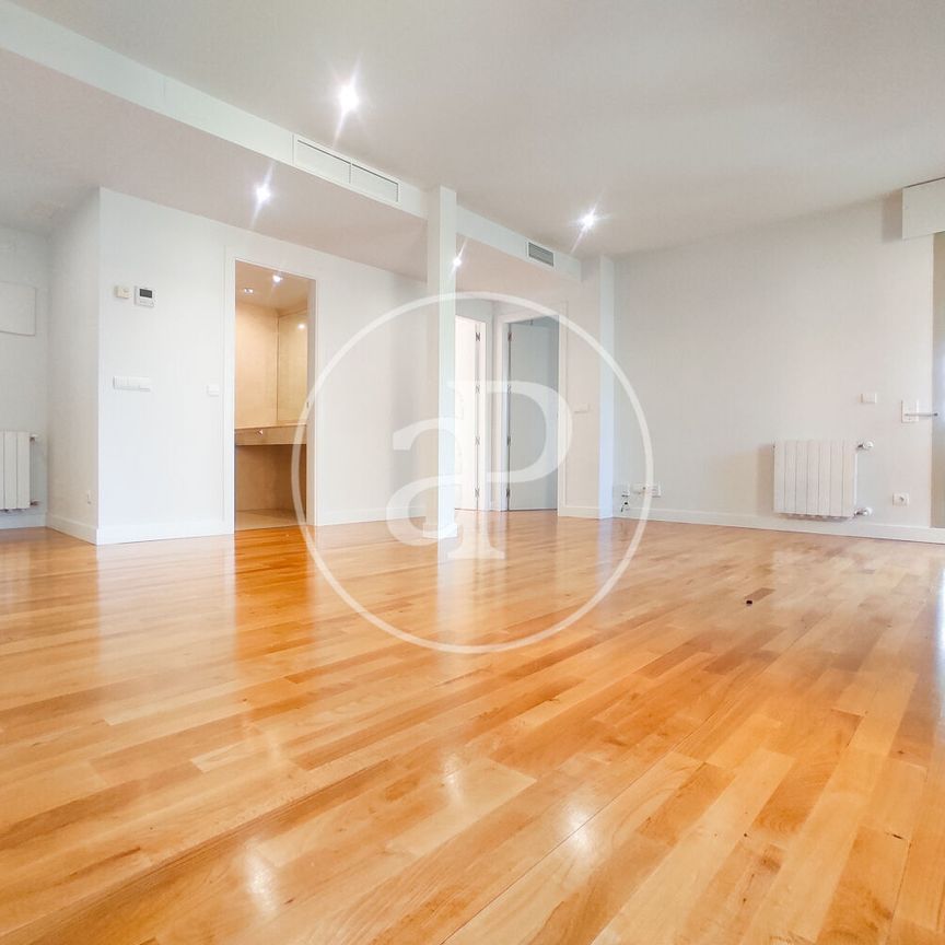 Flat for rent in La Moraleja (La Moraleja) - Photo 1