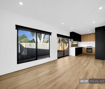 Luxury Single Storey Unit Available!! - Photo 3