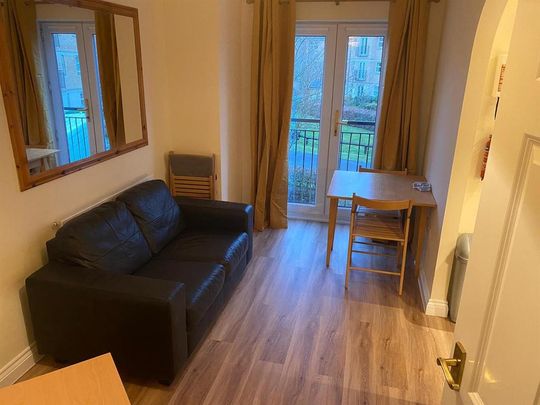 3 bedroom flat to rent - Photo 1