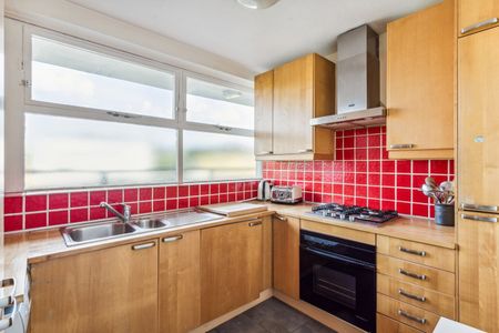 2 Bed Flat, Sullivan House, SW1V - Photo 5