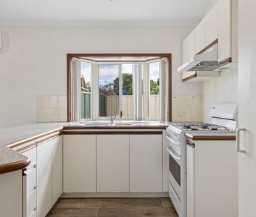 Easy‑Care 2x1 Home - Photo 6