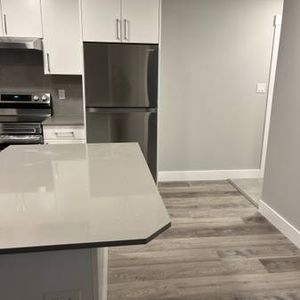 Brand new units for immediate occupancy! - Photo 2