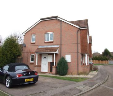 1 bedroom Maisonette - Walnut Tree Close, Stevenage - Photo 1