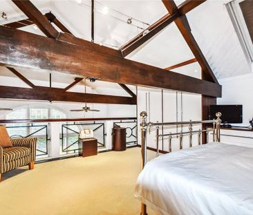 3 bedroom end of terrace house to rent - Photo 2