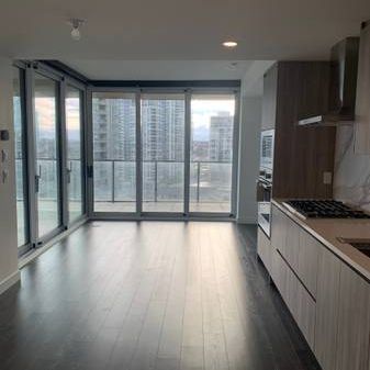 2 bedroom/ 2 bath + A/C (Brentwood) - Photo 4