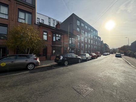 2 bedroom apartment to rent - Photo 5