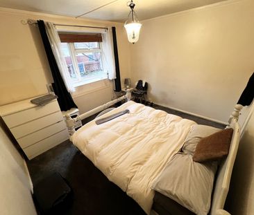 Room in a Shared Flat, Newcastle Street, M15 - Photo 6