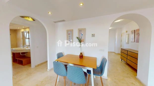 Piso en alquiler en Calle de la Marina - Photo 1