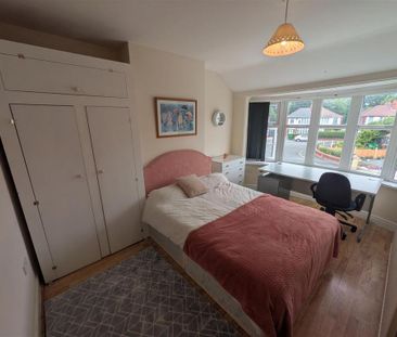 5 bedroom semi-detached house to rent - Photo 5