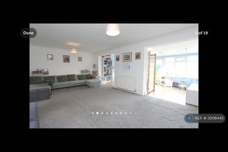 3 bedroom semi-detached house to rent - Photo 2