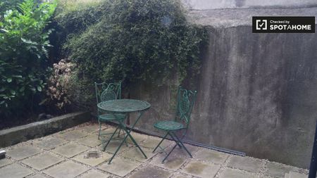 Cute studio flat to rent in Rathgar, Dublin - Photo 2