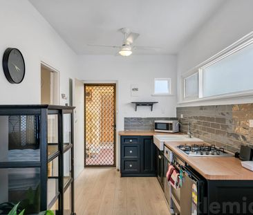 Fully Furnished & Fabulous Studio Apartment in North Adelaide - Photo 5