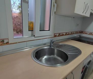Apartamento de alquiler en Ronda Sur - Photo 1