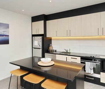 Near New and Convenient - Photo 4