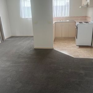 NEAT AND TIDY ONE BEDROOM BUNGALOW - Photo 2