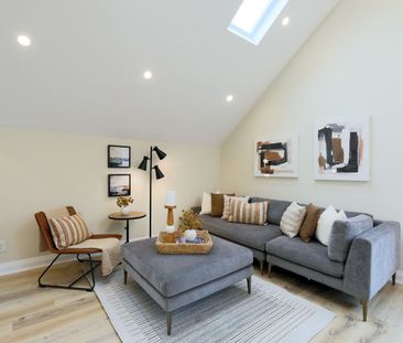 For Lease - 6 Luttrell Avenue Unit# 2nd Floor, Toronto, Ontario - Photo 2