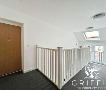 Britten Avenue, Basildon, SS14 - Photo 3