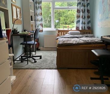 3 bedroom semi-detached house to rent - Photo 3