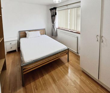 3 bedroom semi-detached house to rent - Photo 6