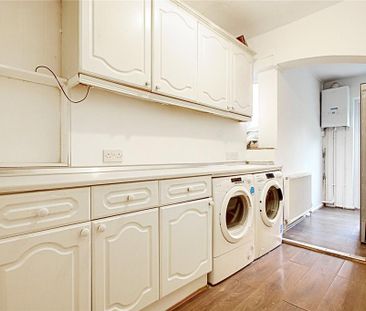 3 bedroom terraced house to rent - Photo 5