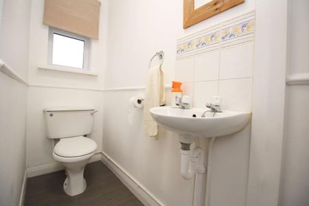 2 bedroom park home to rent - Photo 5