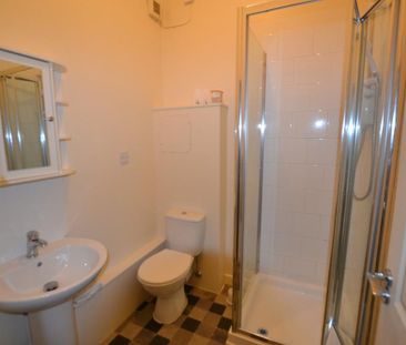 Ground floor flat to rent - Photo 4