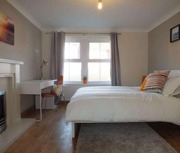 Cirrus Drive, Shinfield, RG2 - Photo 1