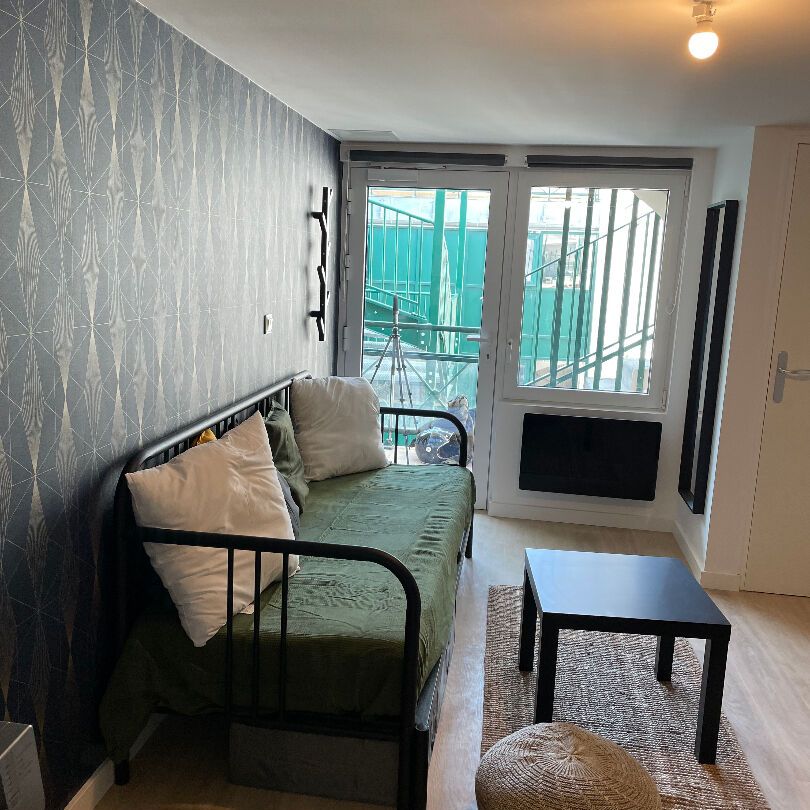 Location Appartement 1 pièce 17m² - Photo 1