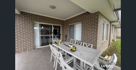 Five Bedroom Home available for lease! - Photo 4