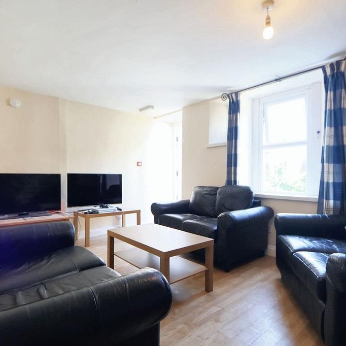 5 bedroom terraced house to rent - Photo 1