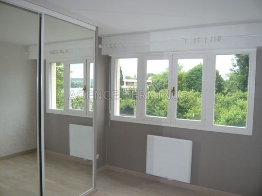 Location Appartement 2 pièces 53m² ENGHIEN LES BAINS 95880 - Photo 1