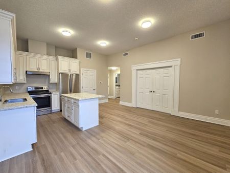 For Lease - 757 King Street Unit# 205, Cambridge, Ontario - Photo 2