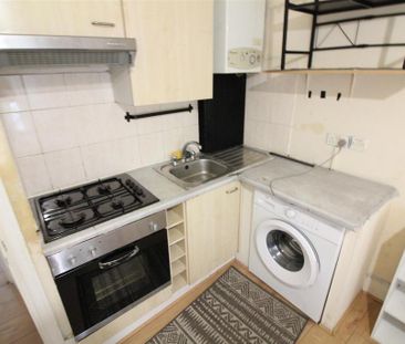 Studio to rent - Photo 4
