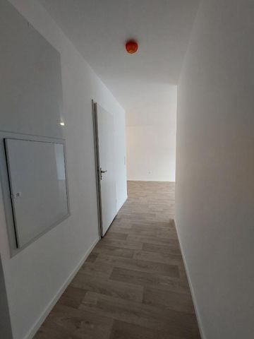 Location Appartement 2 pièces 45m² PETIT COURONNE 76650 - Photo 5