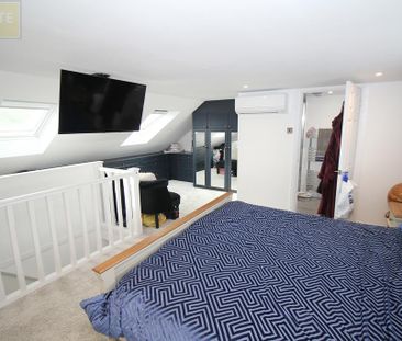 5 bedroom semi-detached house to rent - Photo 5