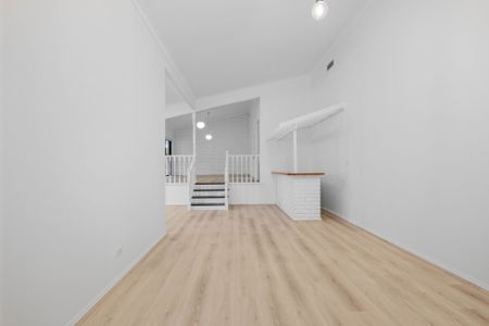 RENOVATED FAMILY HOME! - Photo 5