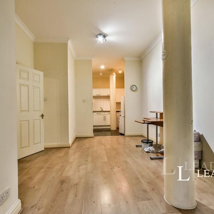 1 bedroom flat to rent - Photo 1