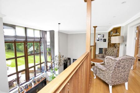 5 bedroom detached house to rent - Photo 2