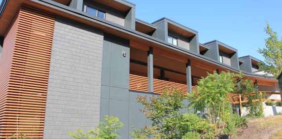 Legacy Ridge Apartments (top floor) - Photo 2