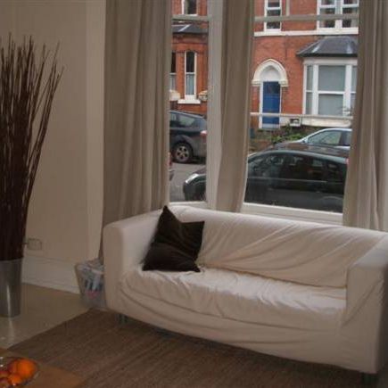 8 Bedroom Victorian - Student property - Photo 1