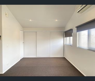 2/2 Mccrory Street, Coburg, Vic 3058 - Photo 4